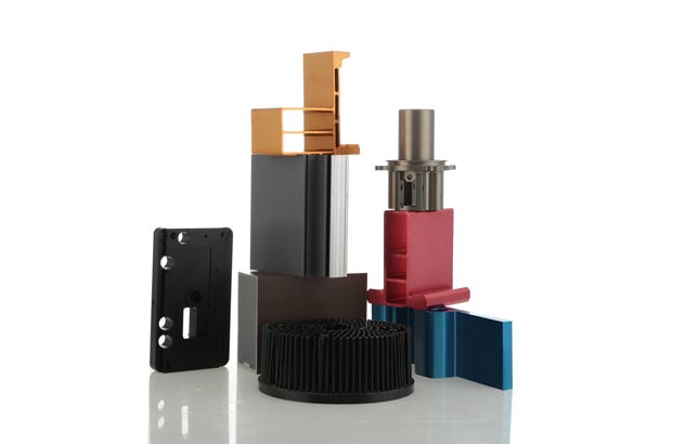 想要知道鋁型材、鋁合金、鐵制品的區(qū)別？