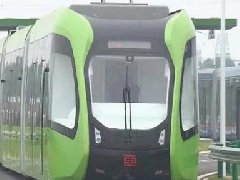 中國(guó)智軌列車運(yùn)行，黑科技讓全世界膜拜